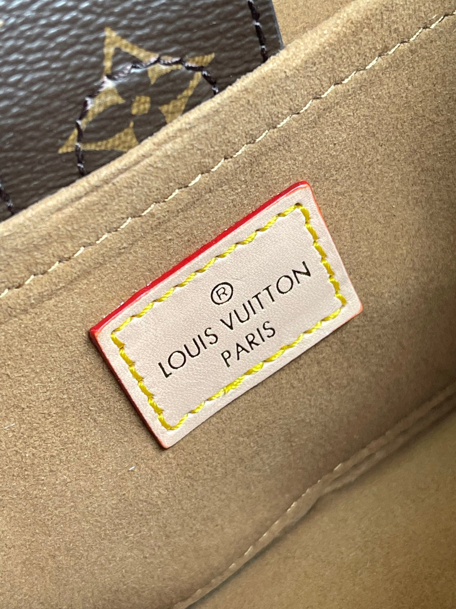 LOUIS VUITTON| Around Me PM