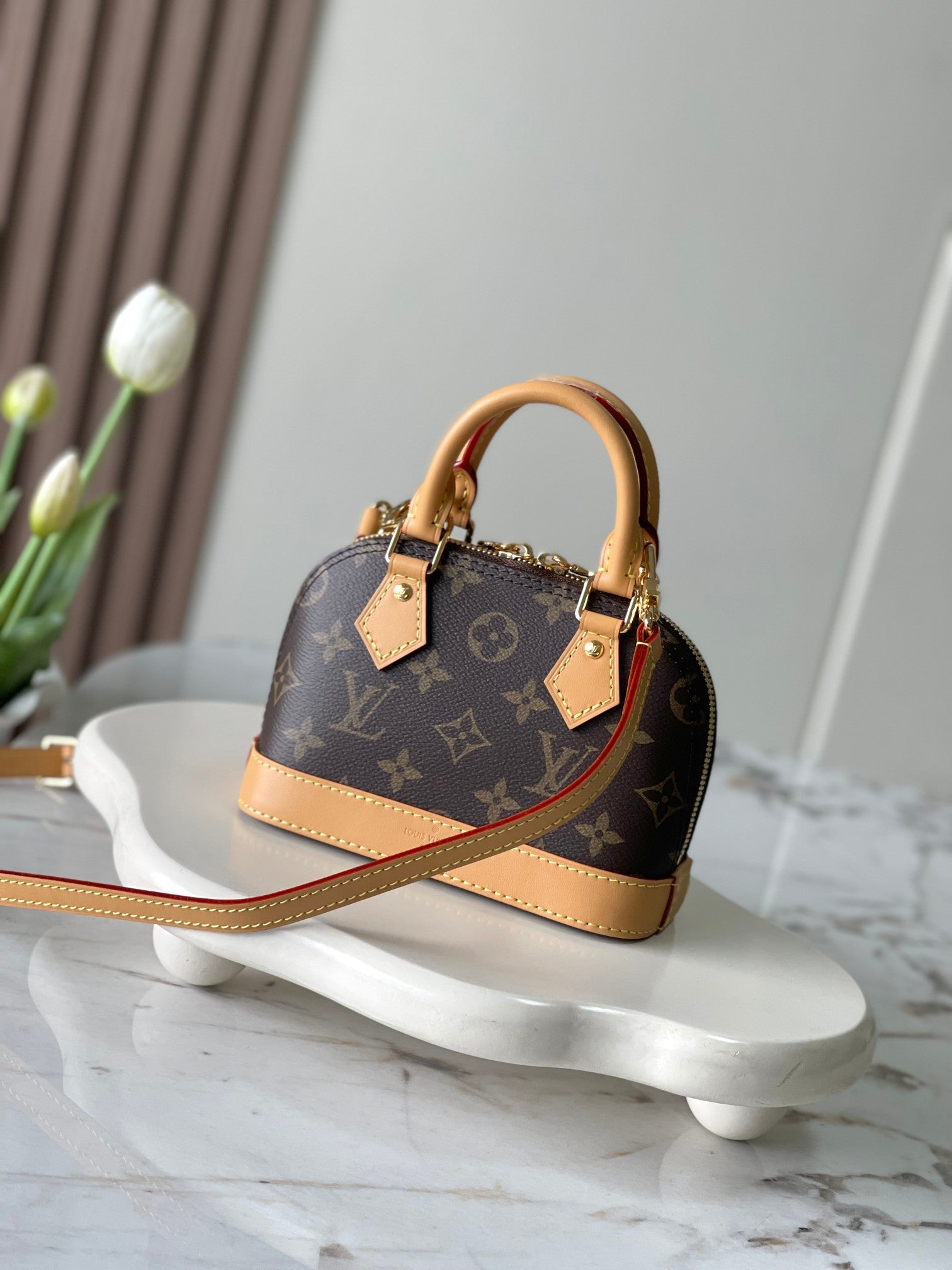 LOUIS VUITTON | ALMA BB