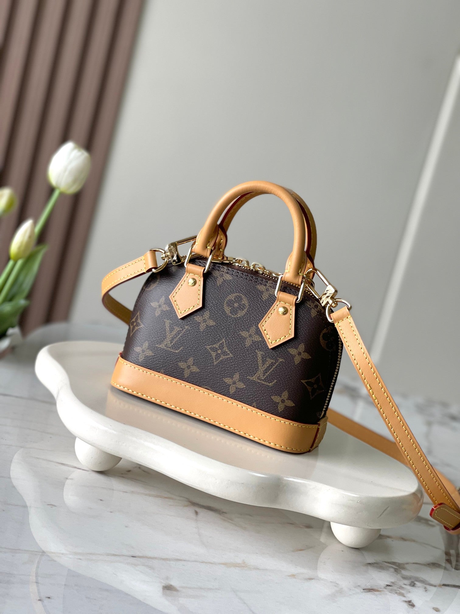 LOUIS VUITTON | ALMA BB