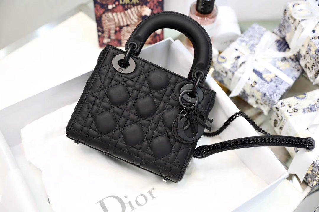 DIOR | THREE GRID BLACK