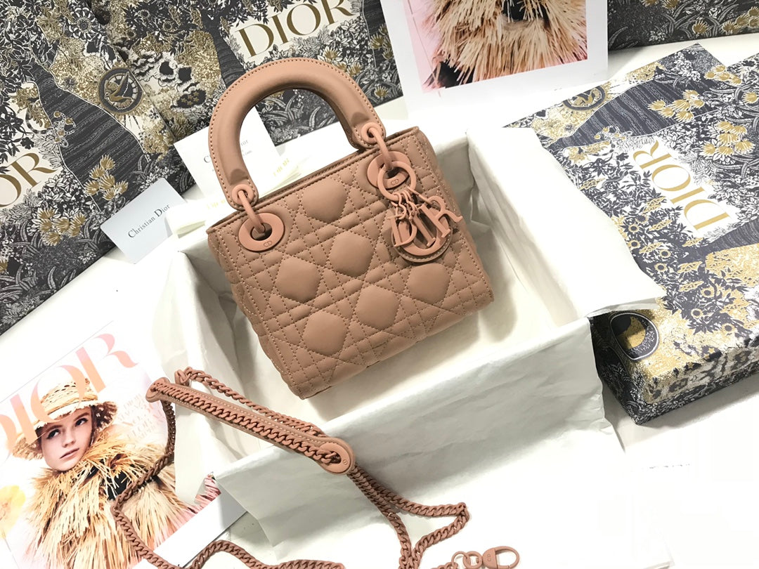 DIOR | LADY THREE GRID