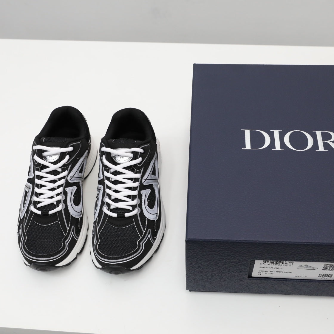 DIOR | B30 BLACK