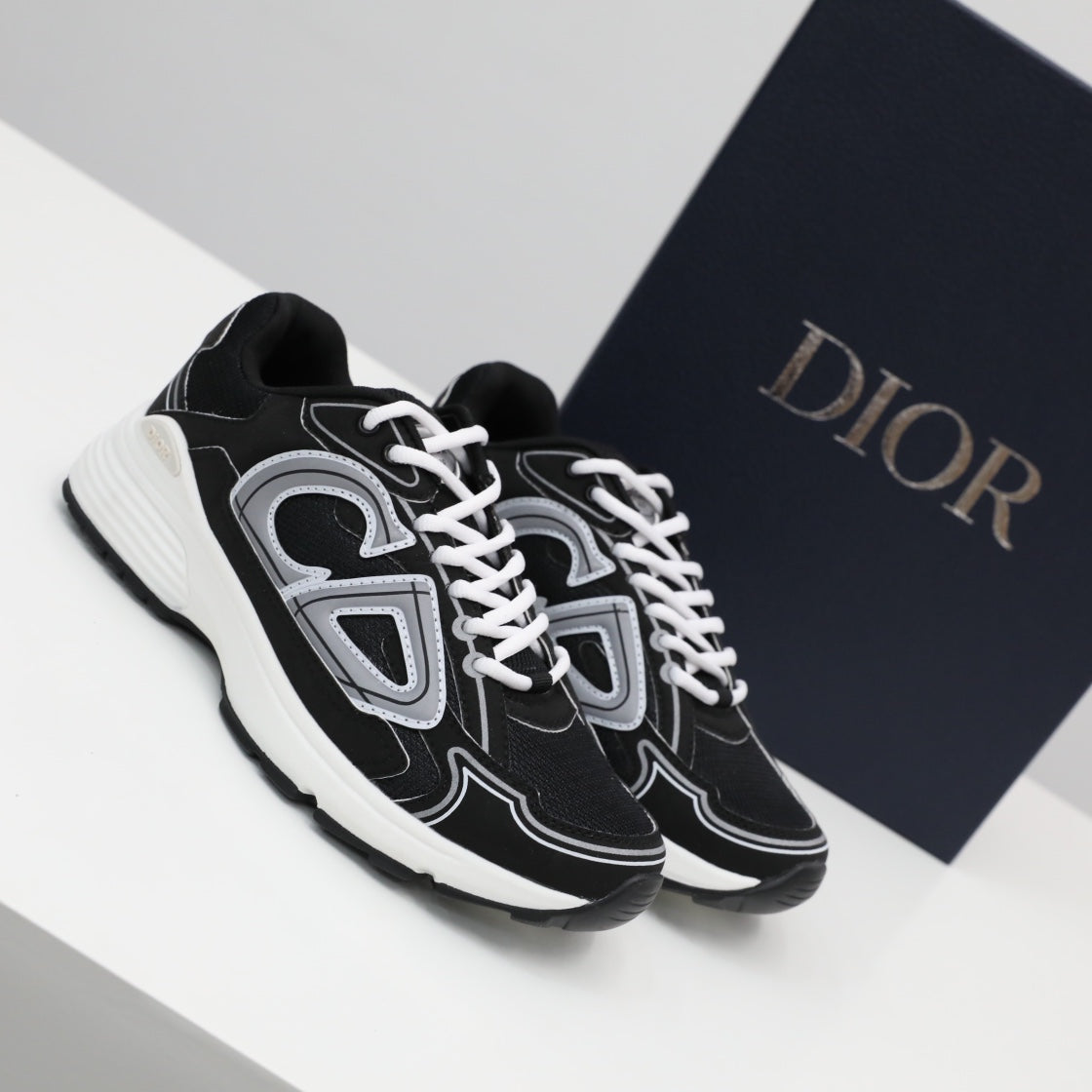 DIOR | B30 BLACK