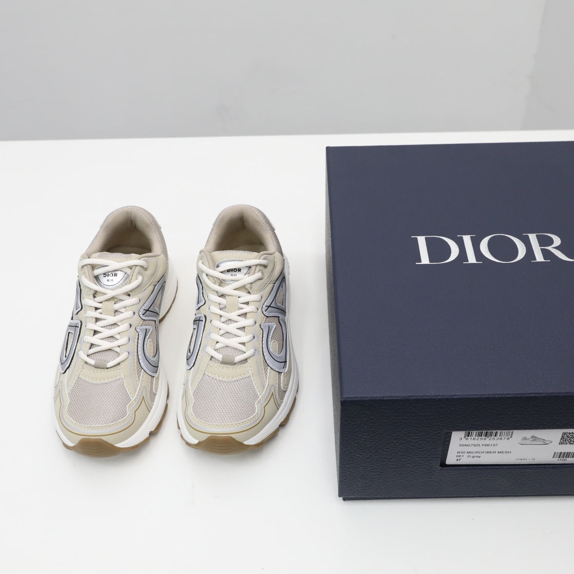 DIOR | B30 BEIGE