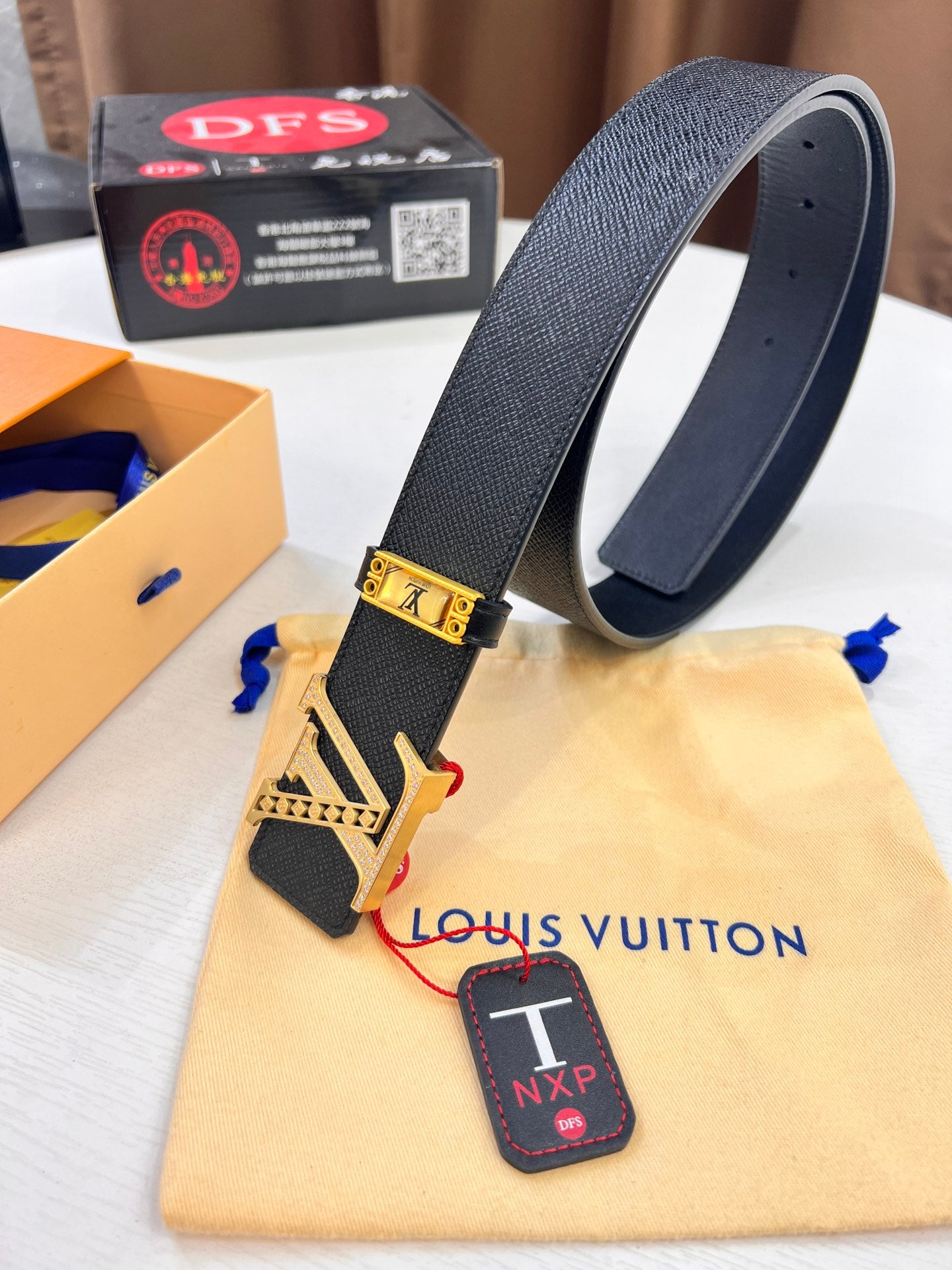 LOUIS VUITTON | Damier LV 40MM Reversible Belt