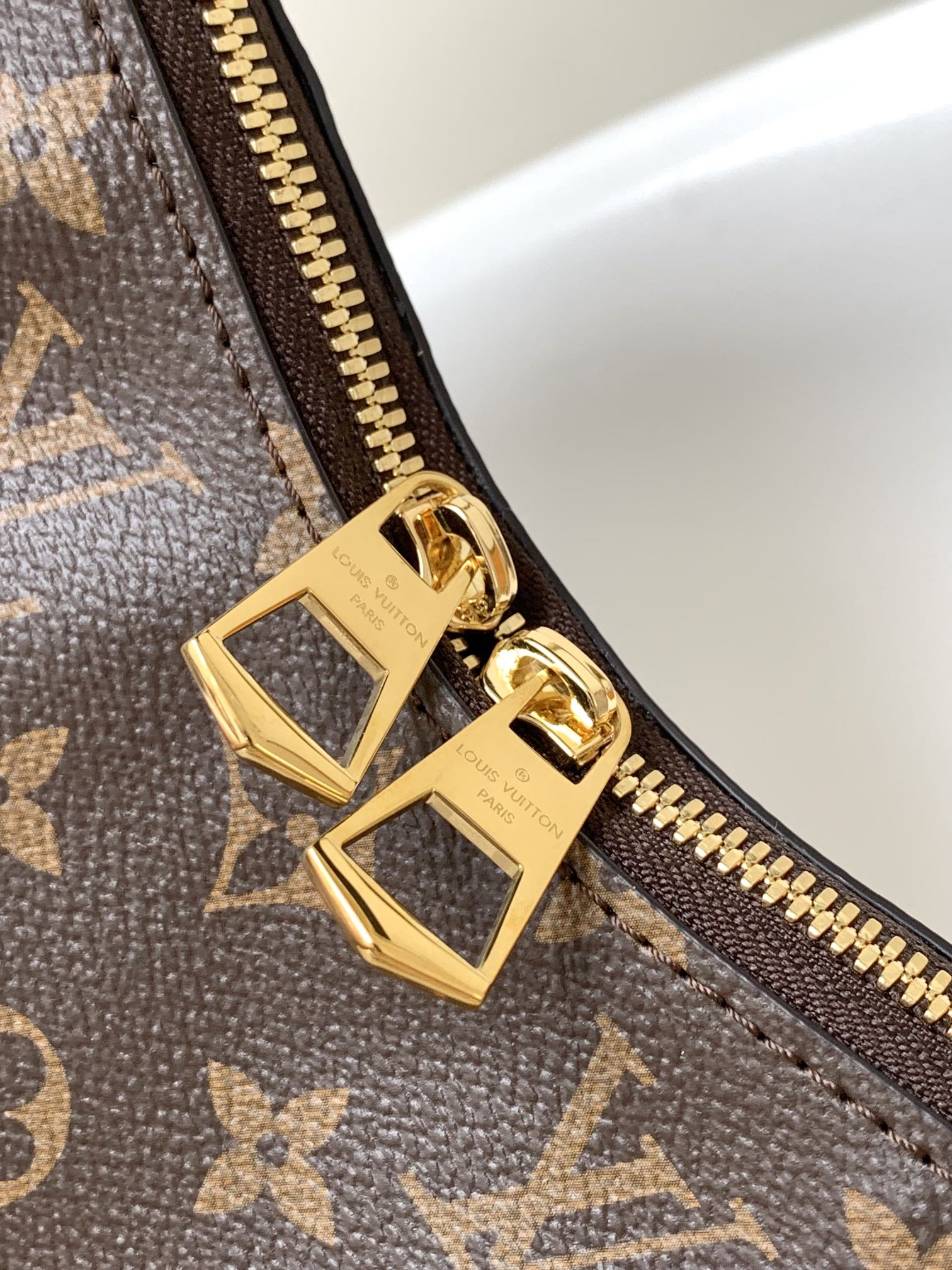 LOUIS VUITTON | Odéon MM