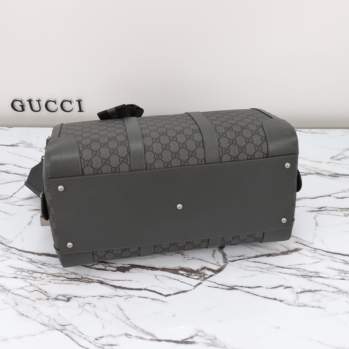 GUCCI |  Small GG Supreme Savoy Duffle BAG