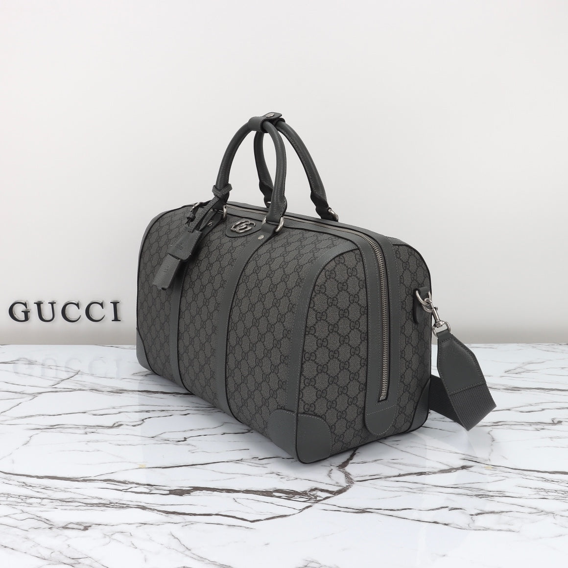 GUCCI |  Small GG Supreme Savoy Duffle BAG