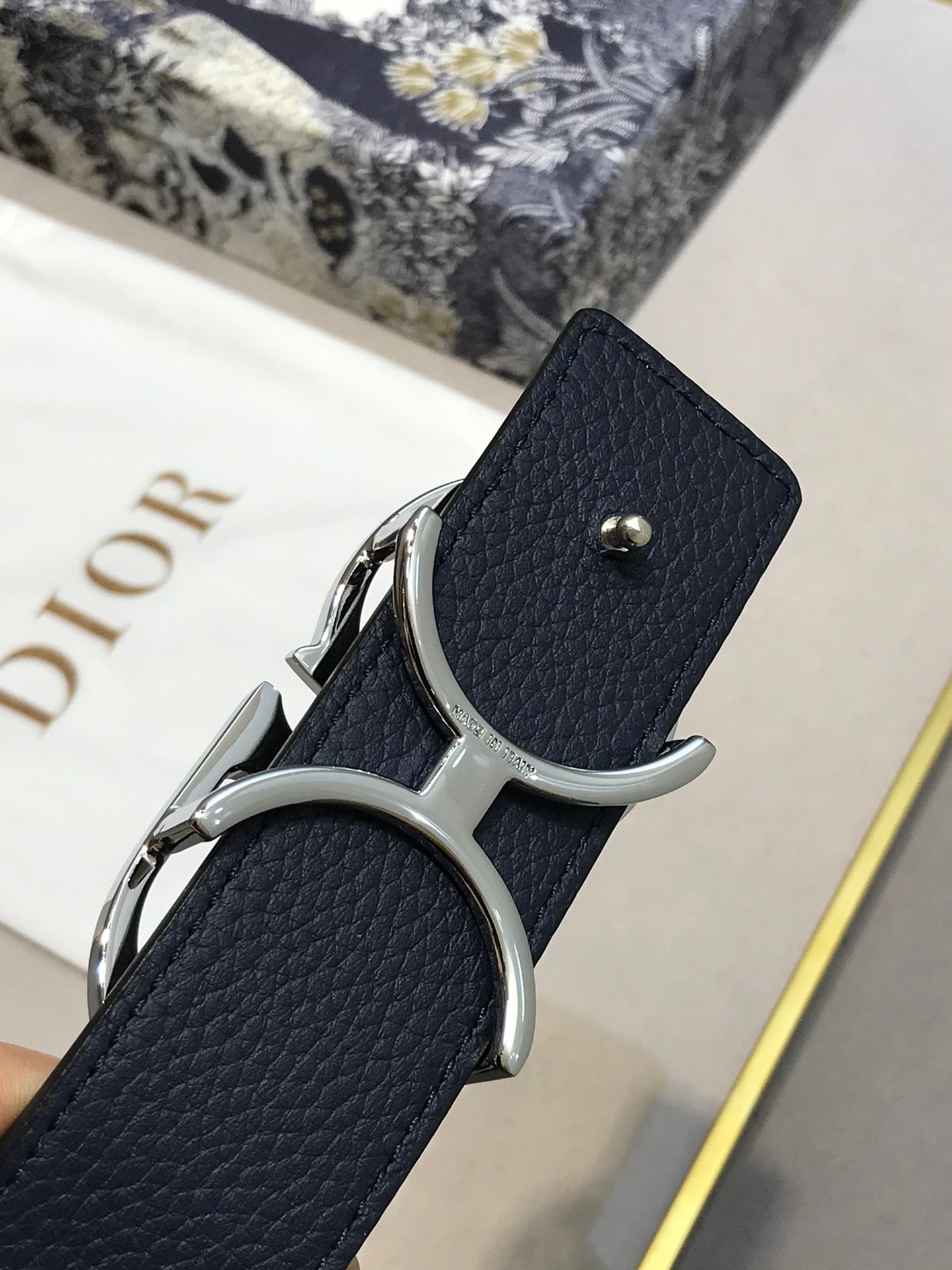 DIOR | DOUBLE SIDED BLACK