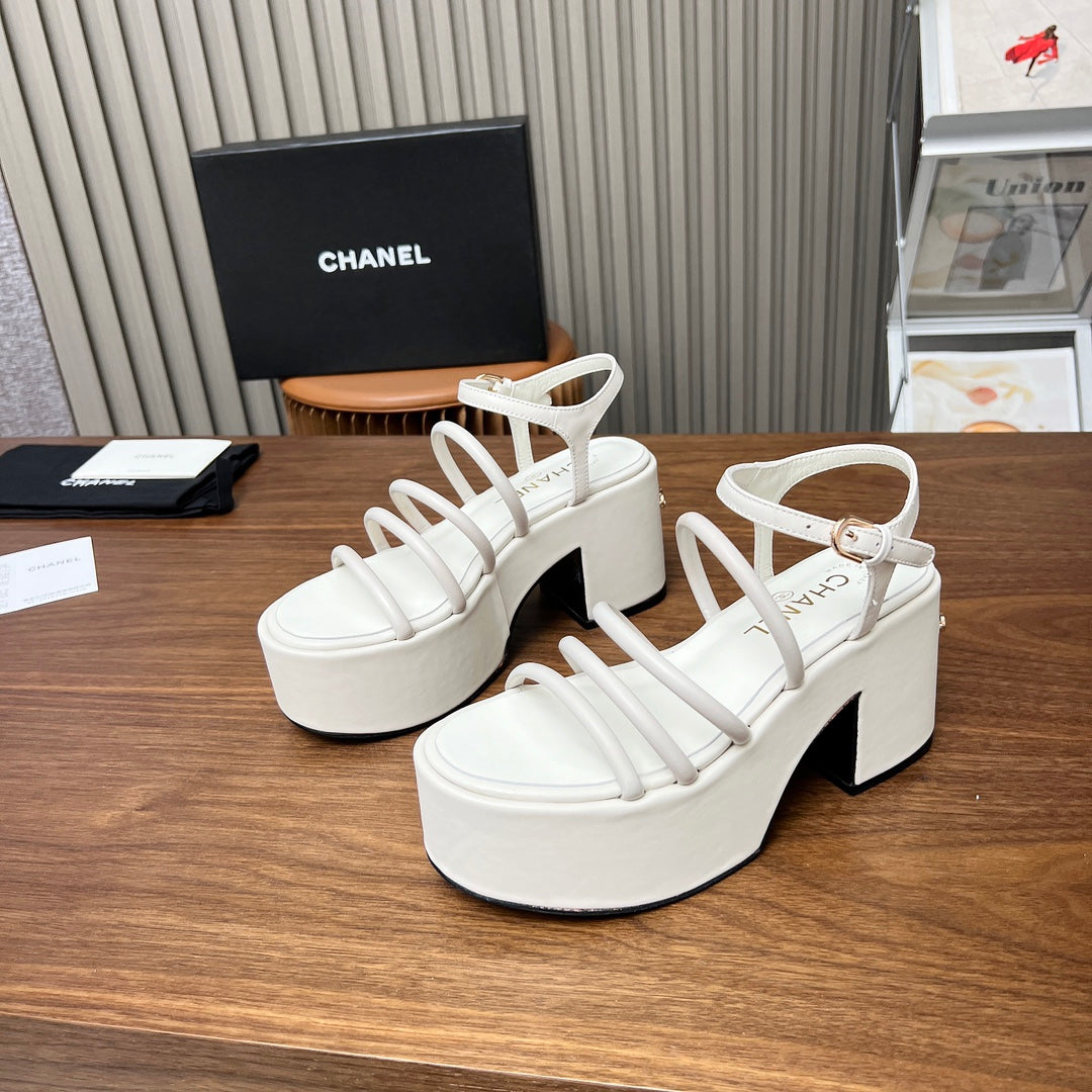 CHANEL | HIGH HEEL WHITE